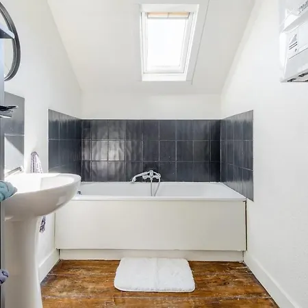 Casquette Apartment